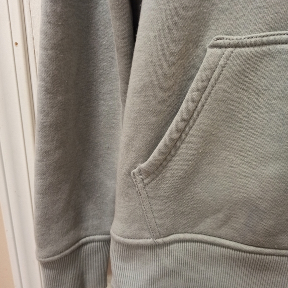 Carhartt women's Clarksburg Pullover Sweatshirt hoodie. Size small - Picture 4 of 16